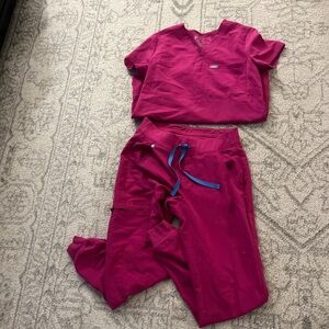 FIGS (XS + XS/P) scrub set